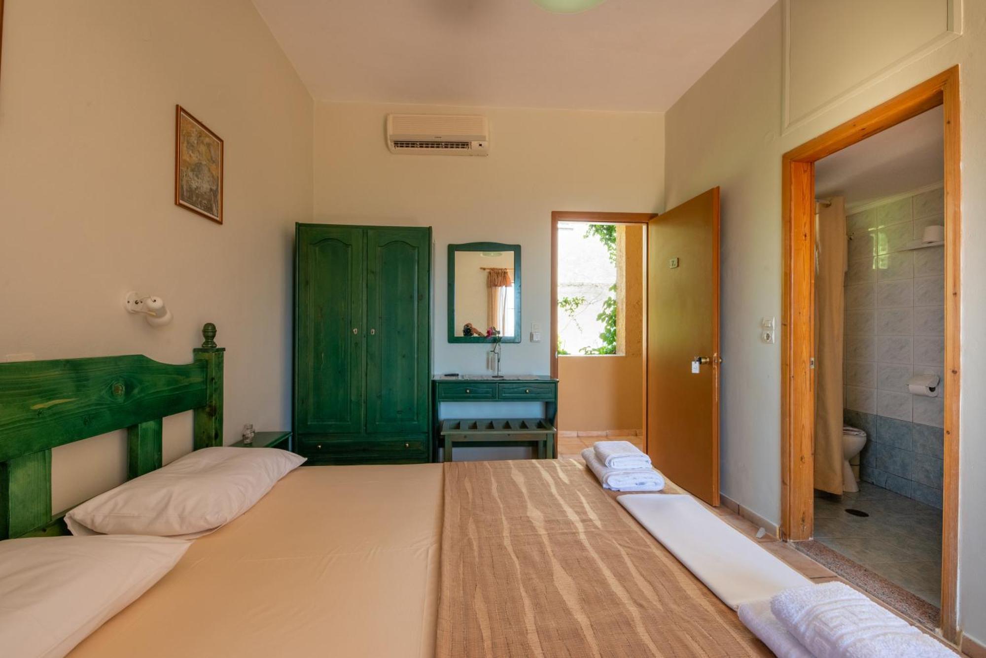 Golden Sun Apartments Falasarna Esterno foto